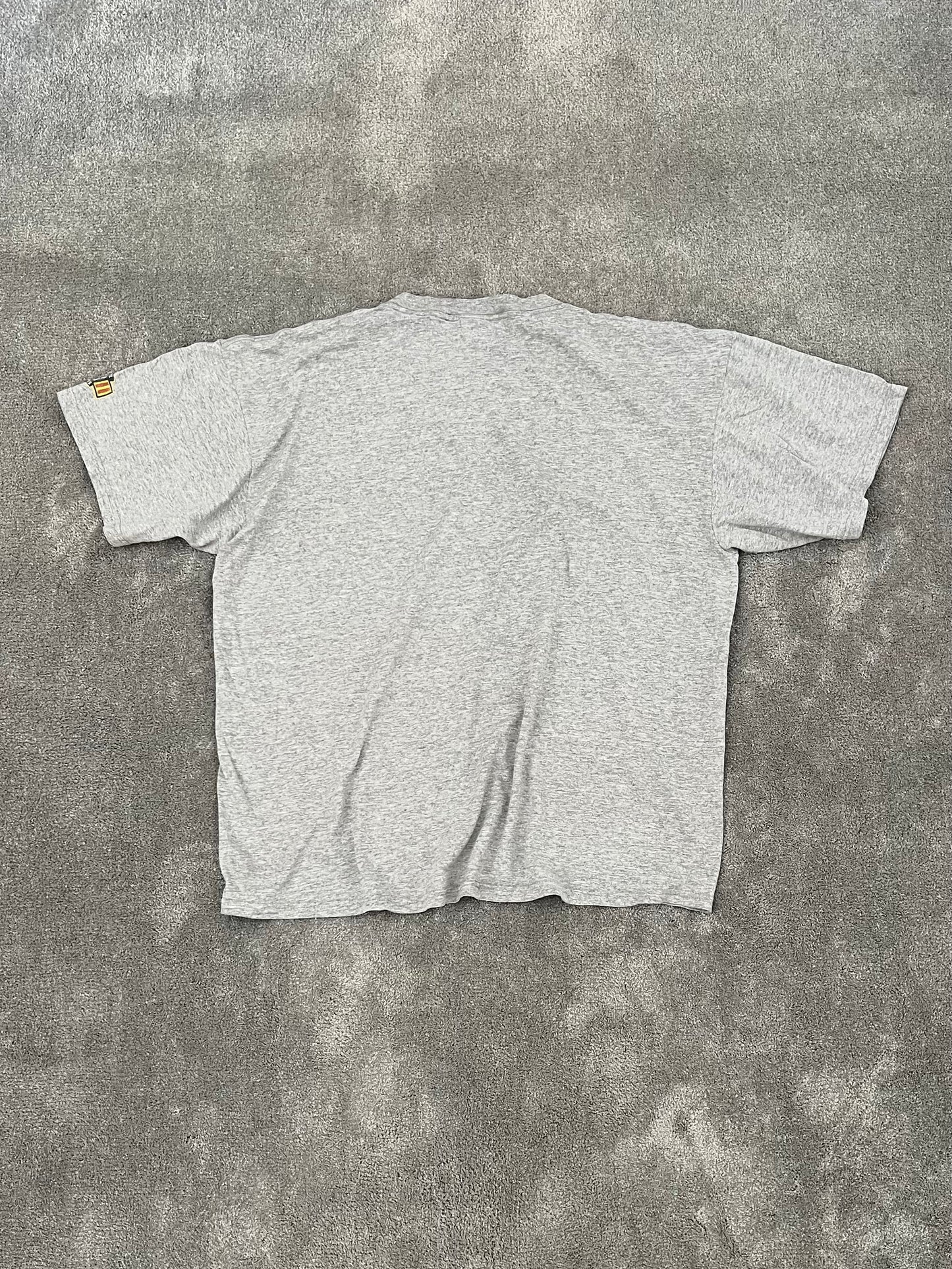 Graphic vintage nike 90’s USA 🇺🇸 tee (L)
