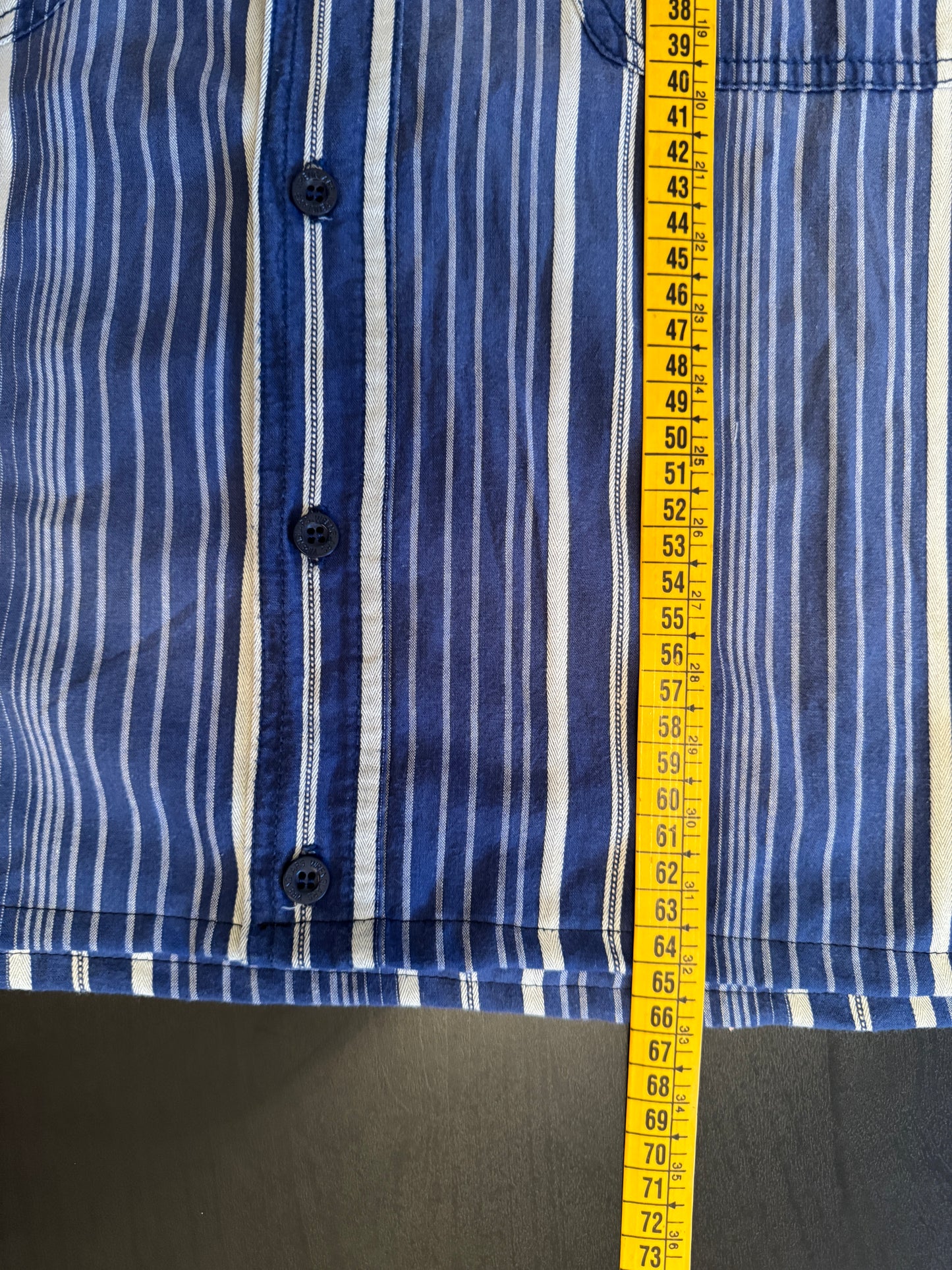 Cropped shirt Boxy fit (XL)