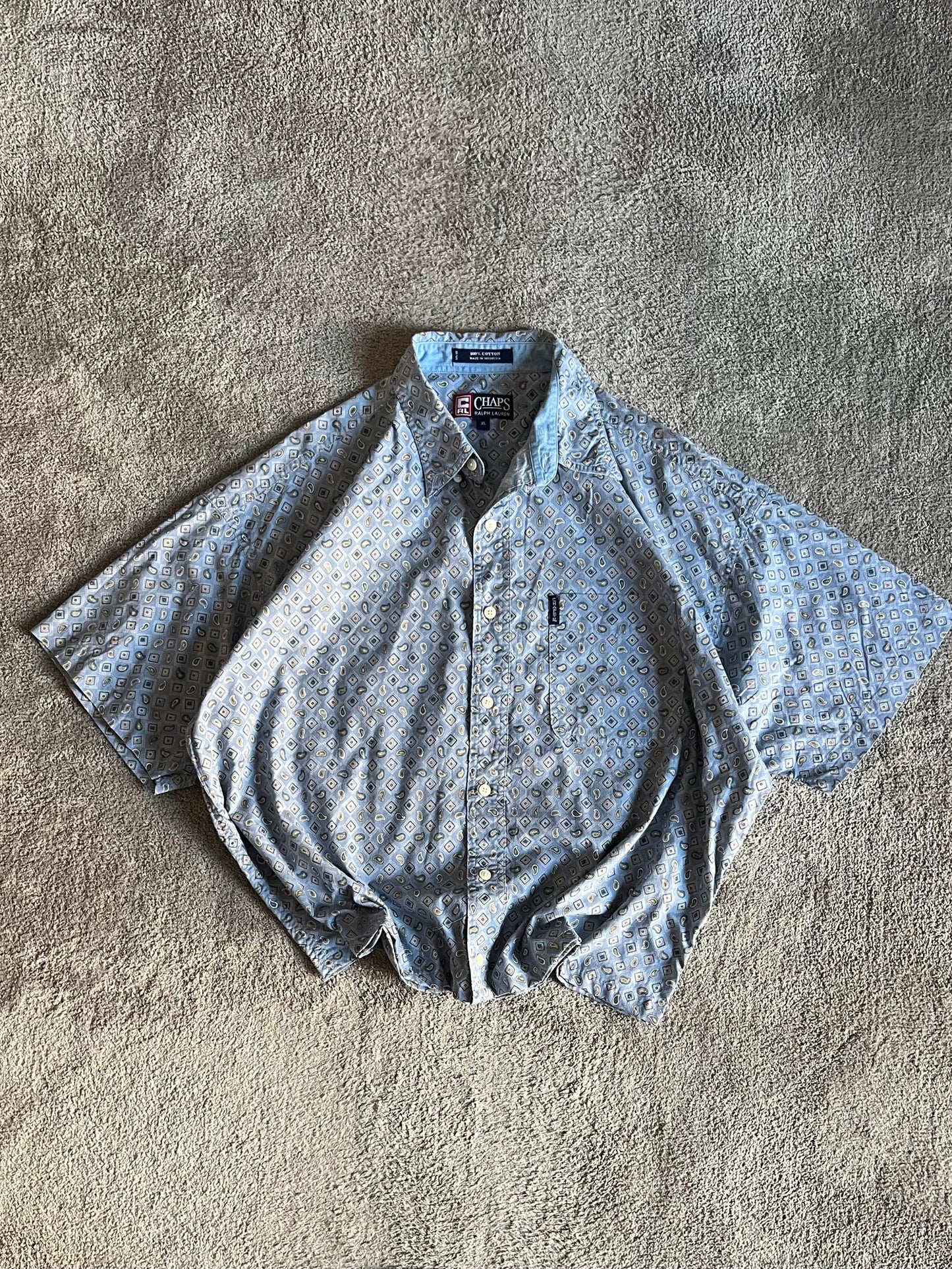 Cropped shirt Boxy fit (XL)