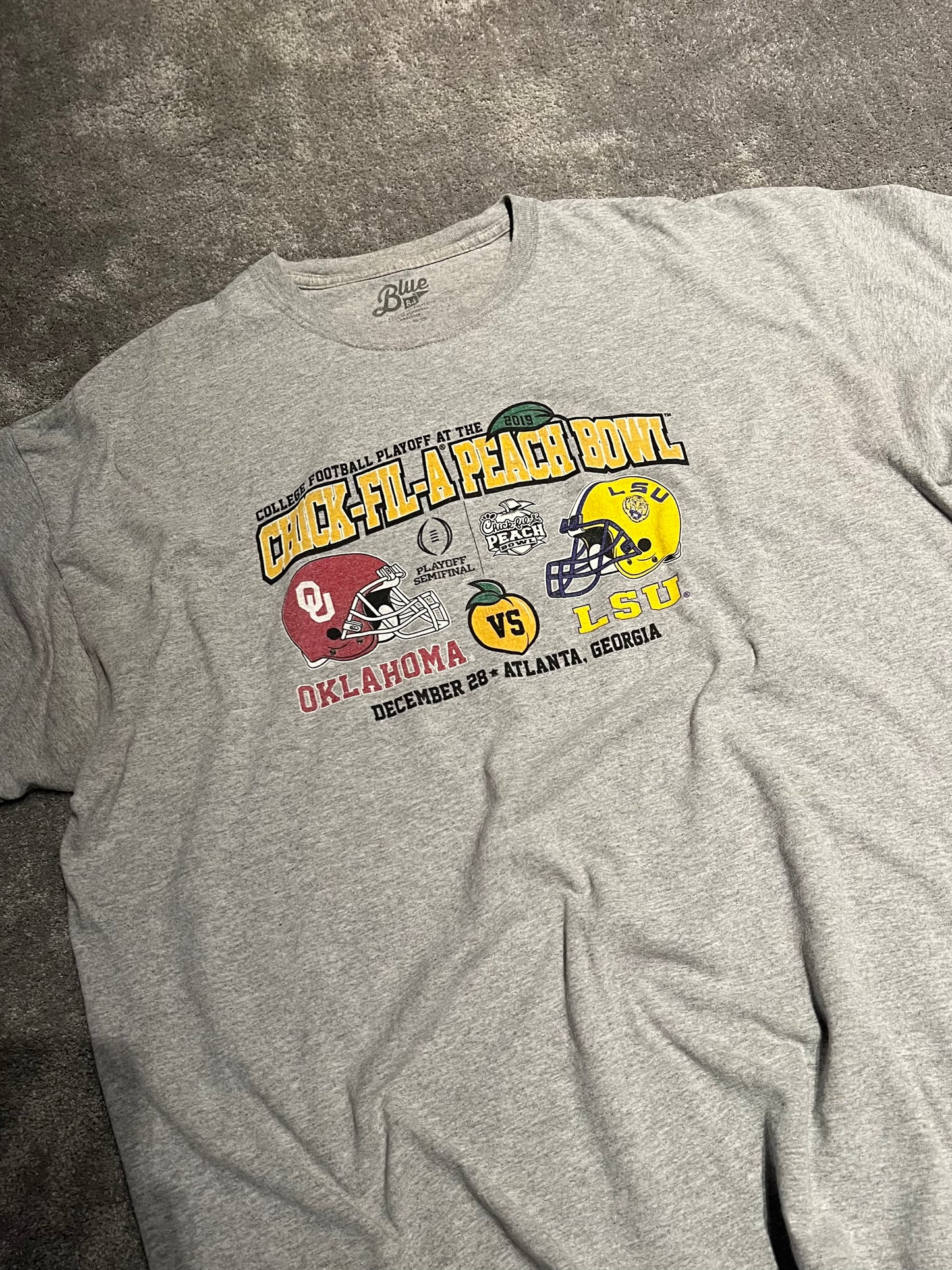 Graphic vintage tee (XXL)