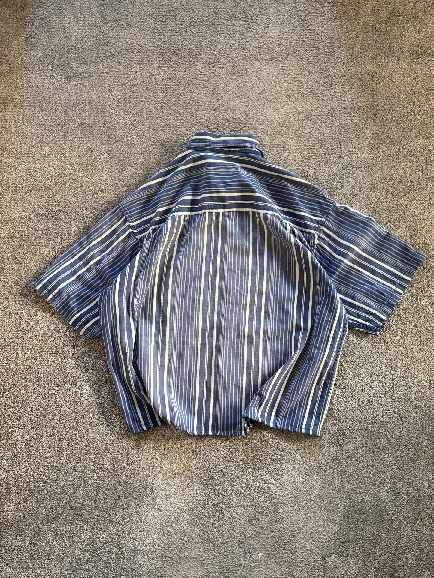 Cropped shirt Boxy fit (XL)