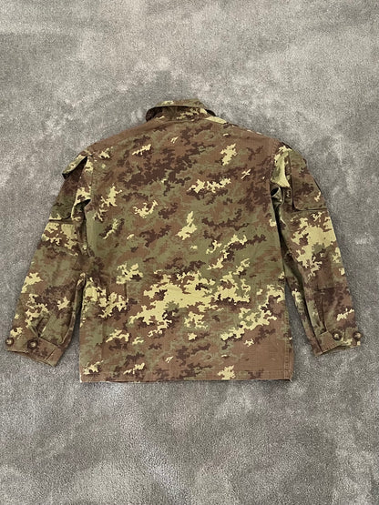 vintage camo jacket (M)