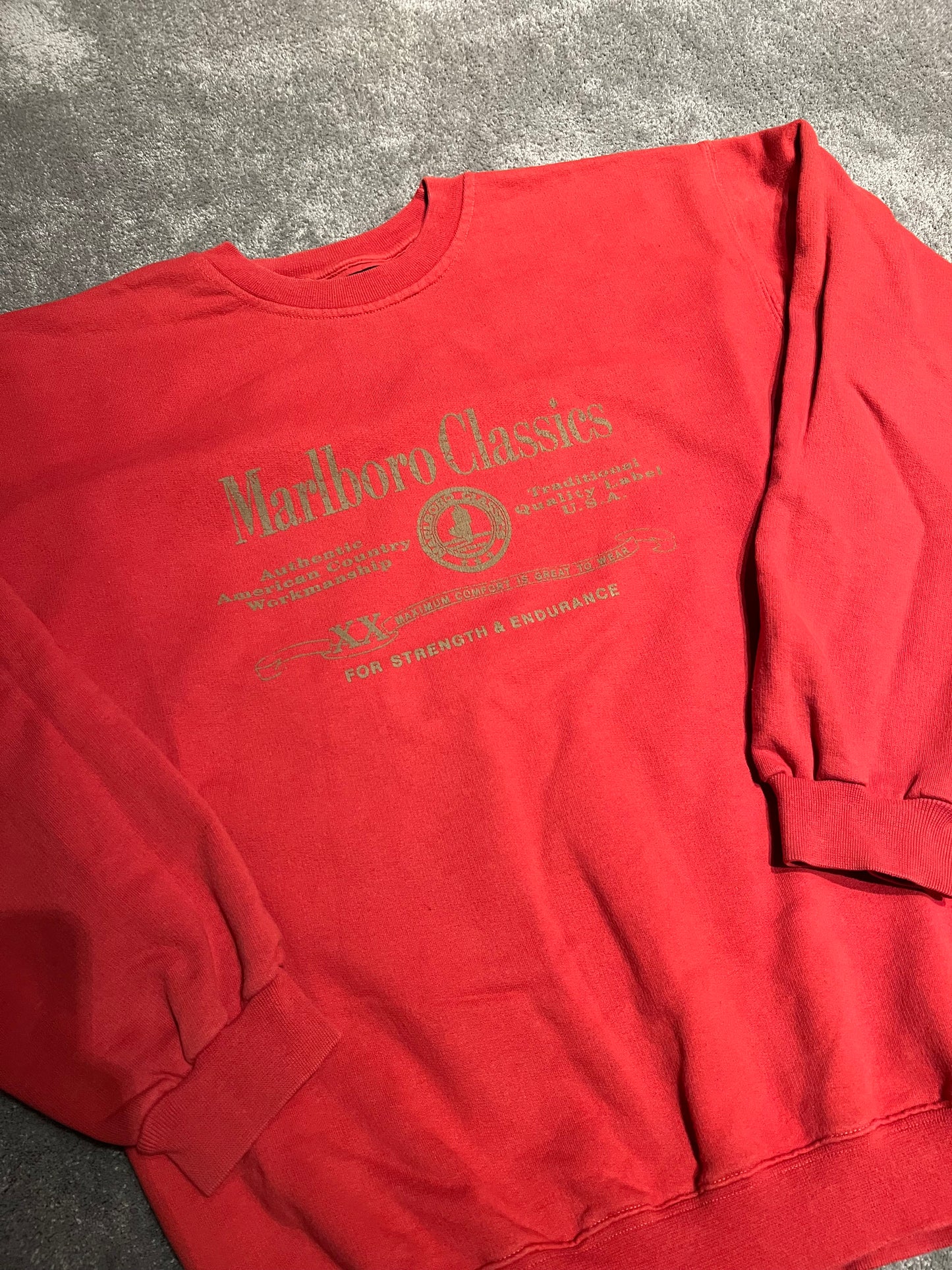 Felpa vintage oversize marlboro  (M)