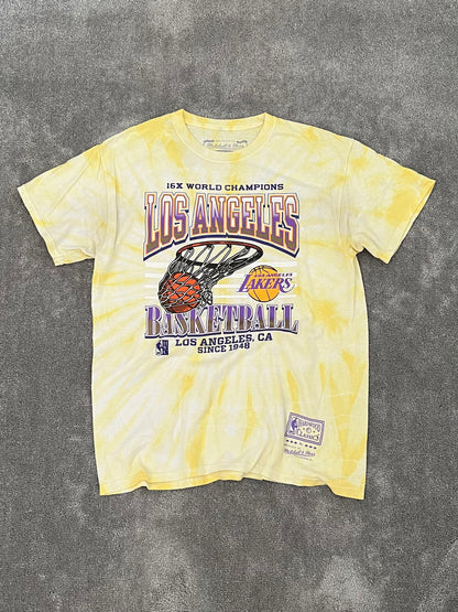 Graphic vintage USA lakers 🇺🇸 tee (L)