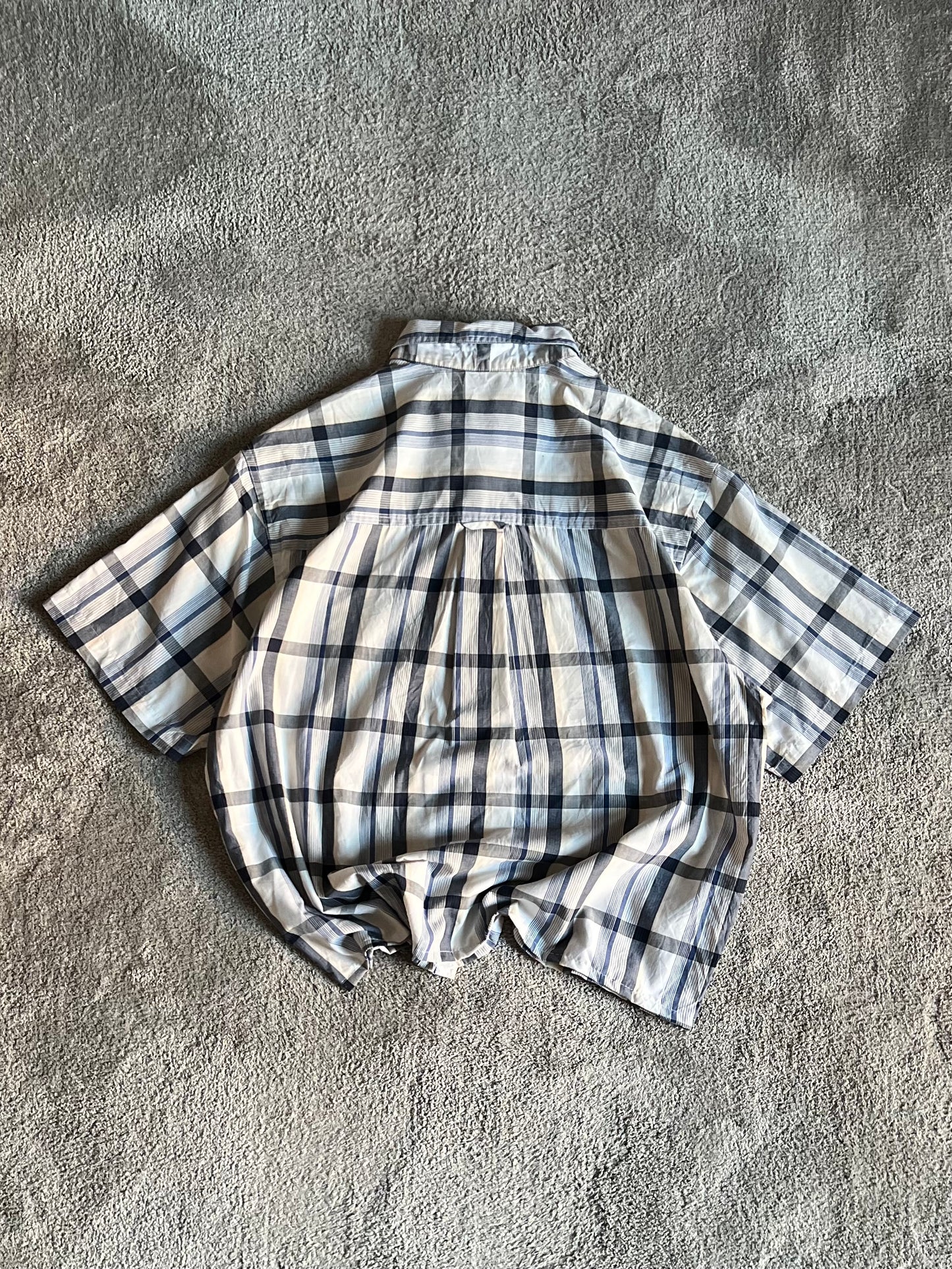 Cropped shirt Boxy fit (M)
