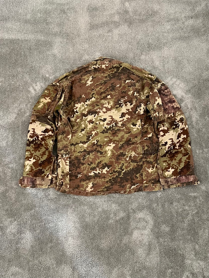 vintage camo jacket (S-M)